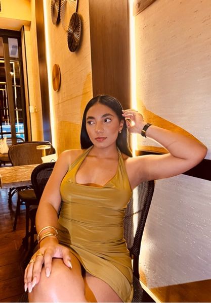 Bella — video chat with girls on CooMeet