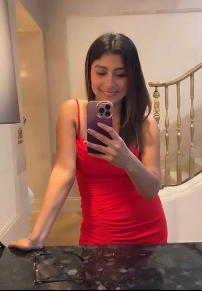 Mia — video chat with girls on CooMeet